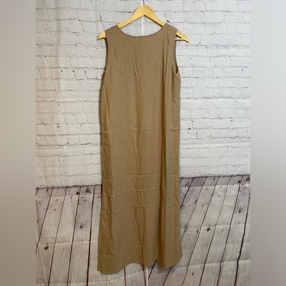 Kensington Lane Tan Sleeveless 100% Silk Womens Size Small Midi Dress - Picture 3 of 3